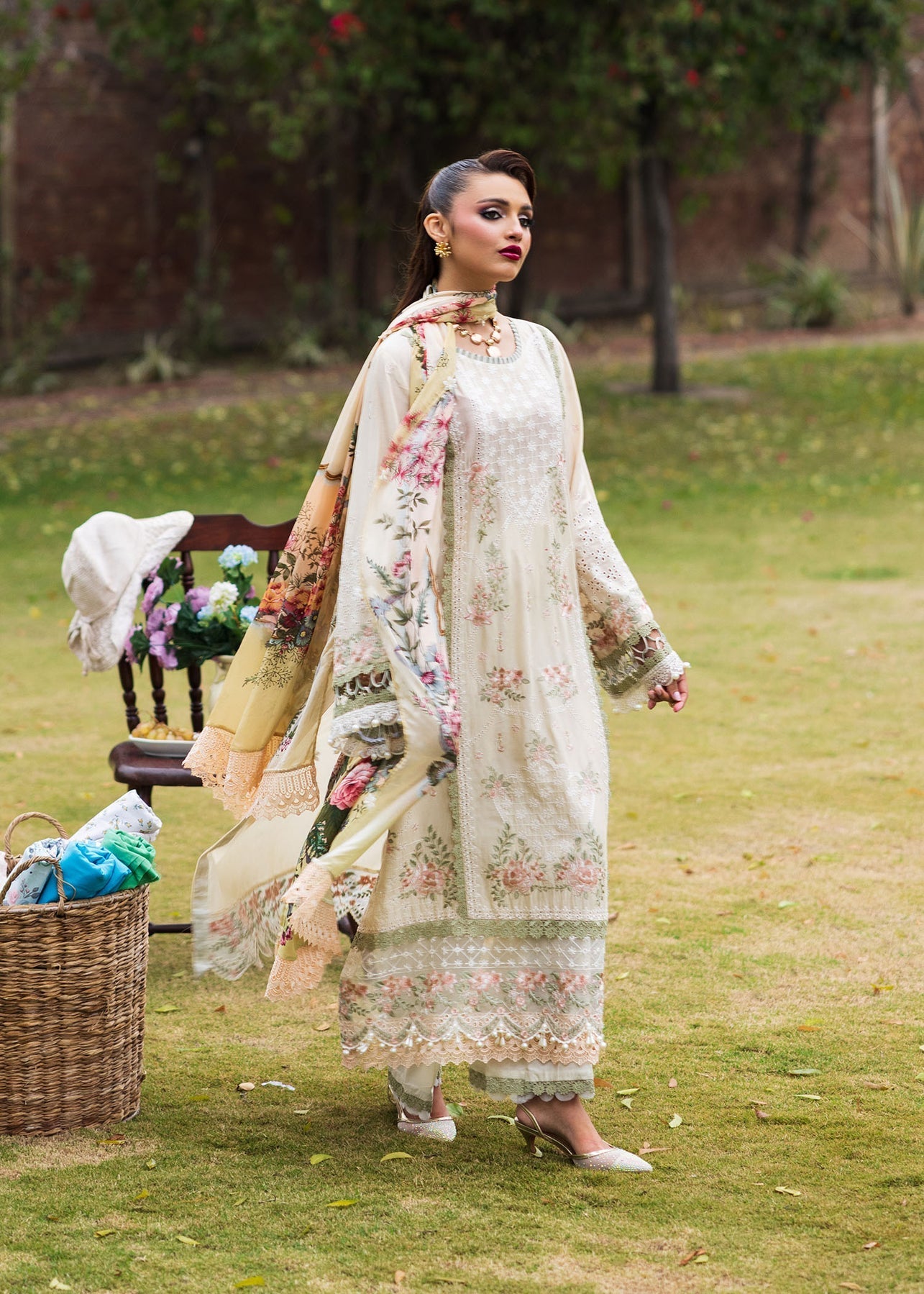 Paras by Pasha | Bloom and Beyond | Snowdrop Bloom