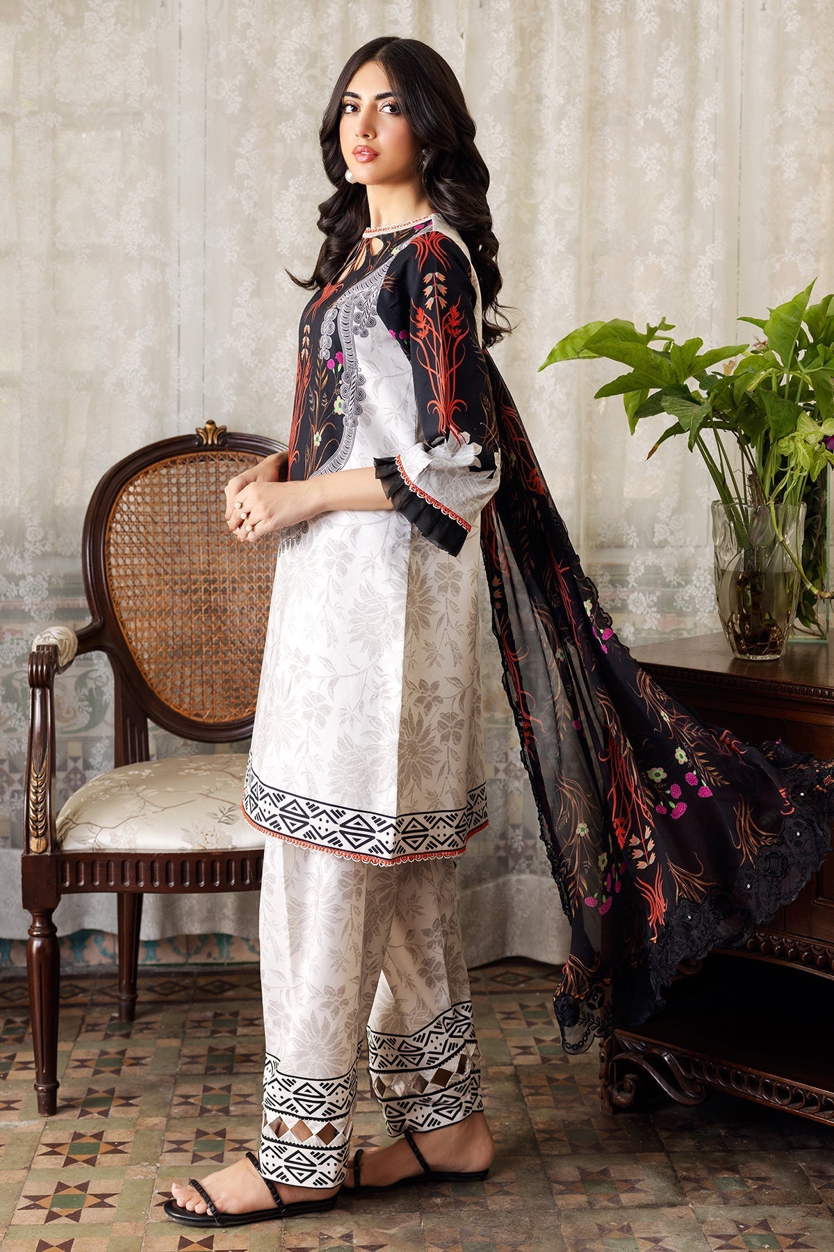 Charizma | Range Collection | CRN4-12