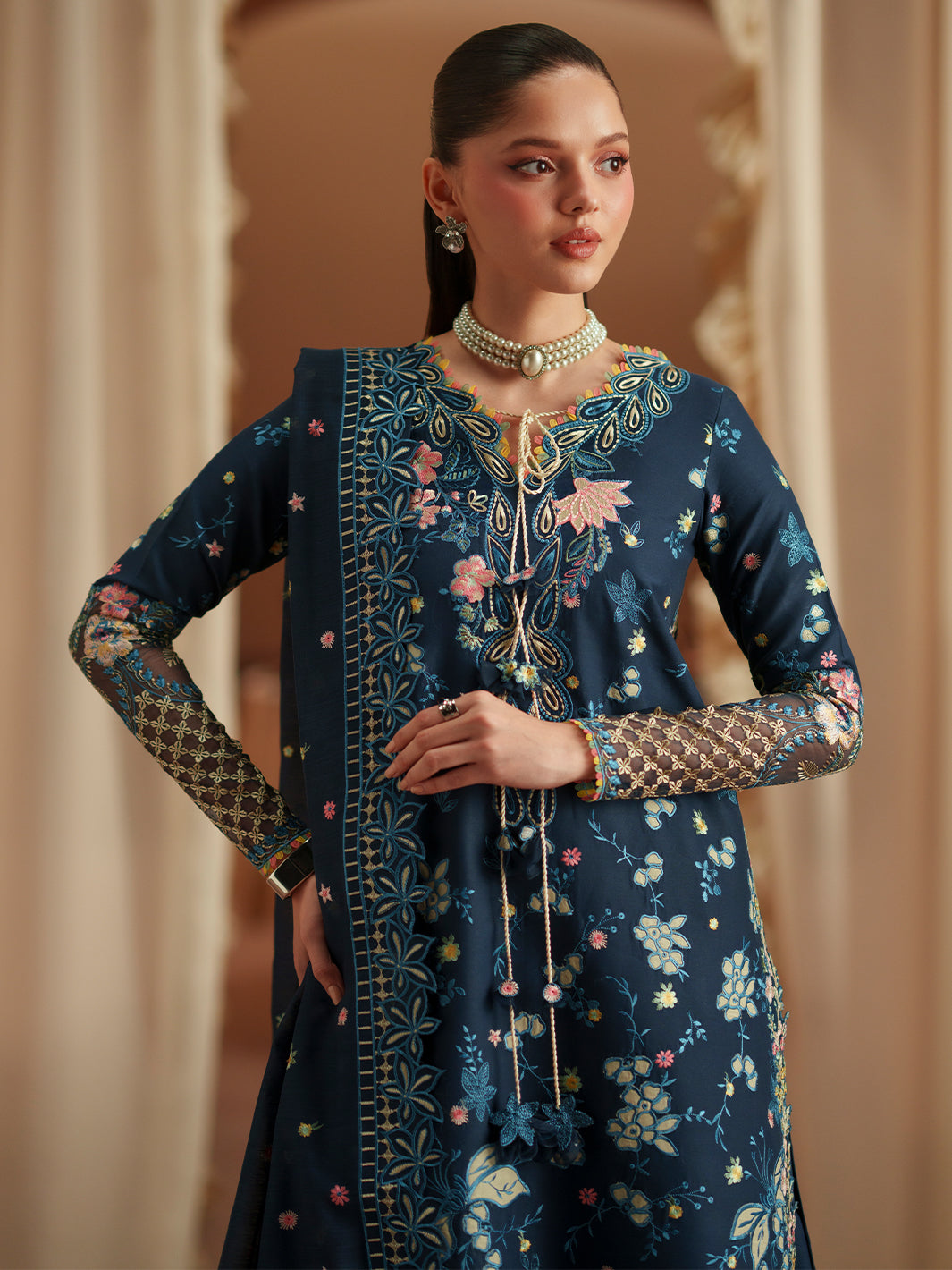 Bin Ilyas | Mashriq Luxury Lawn 26 | D-117-C