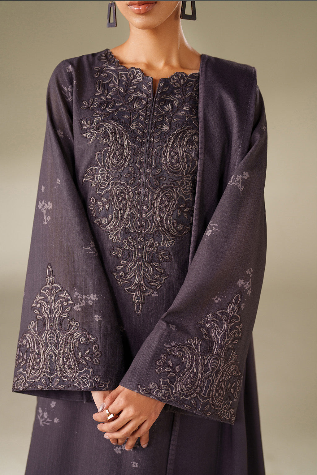 Iznik | Winter Chapter 25 | UE-558 Printed Khaddar
