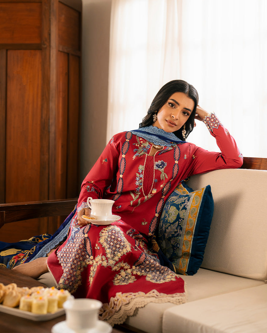Roheenaz | Aashiyana Lawn | Ushna