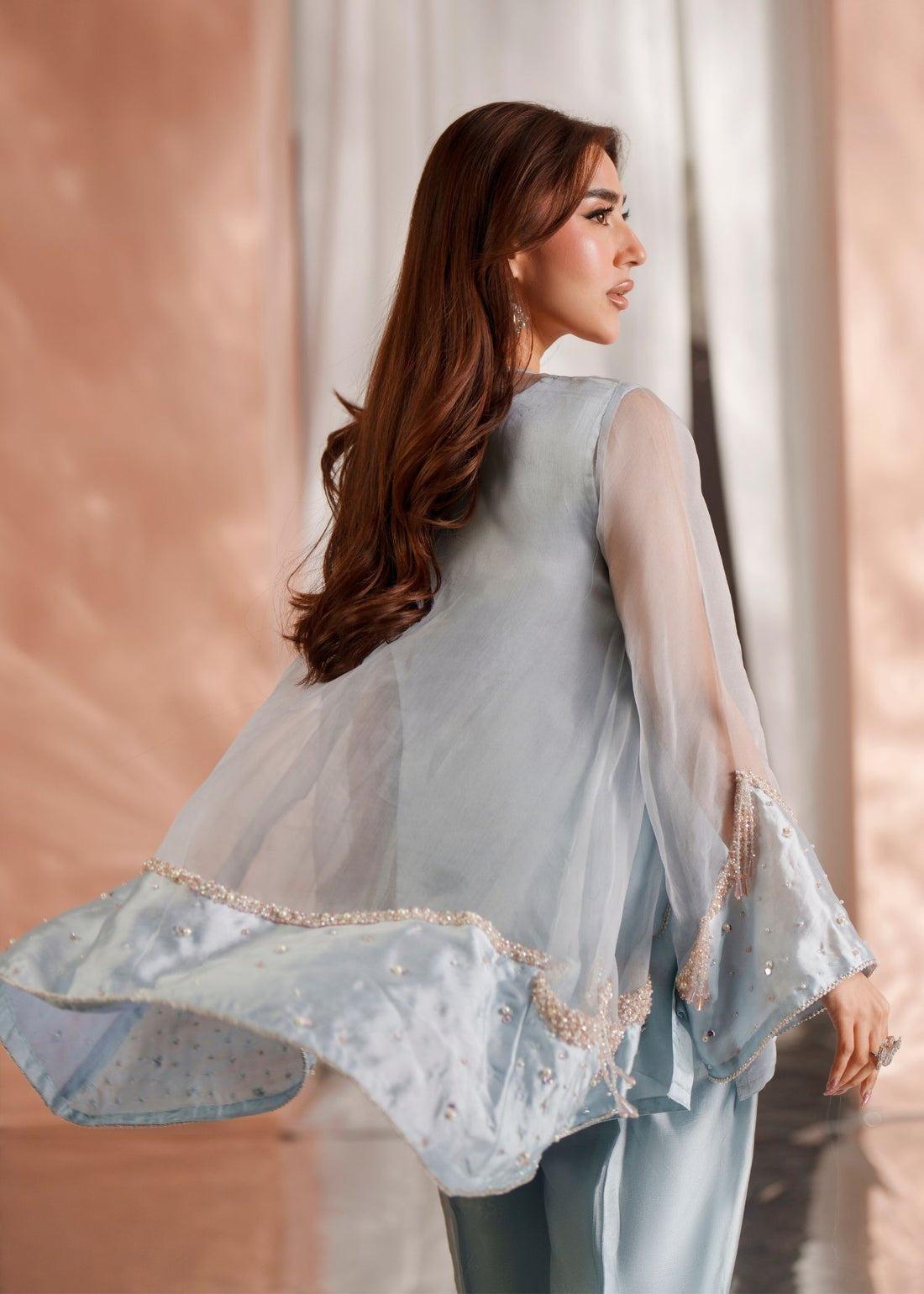Mehak Yaqoob | Enchante Luxe Edit | Aura
