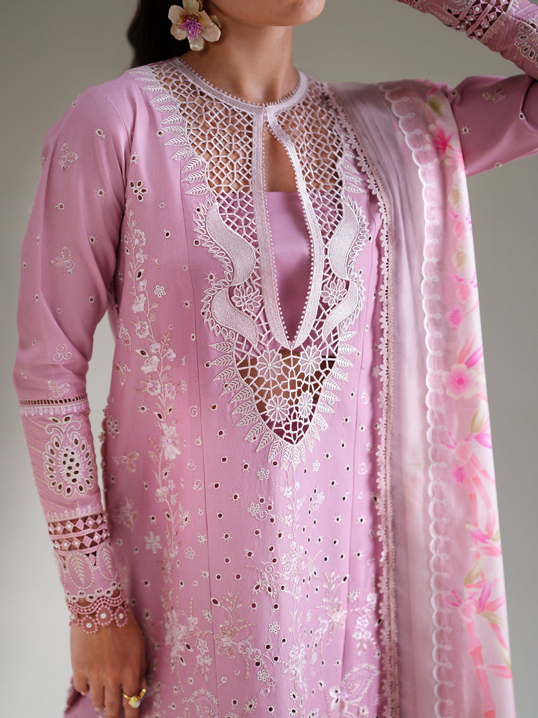 Bin Ilyas | Amour Luxury Lawn 26 | 181-B