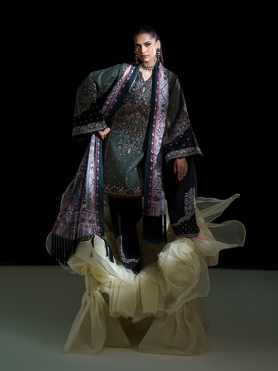 Bin Ilyas | Amour Luxury Lawn 26 |182-A