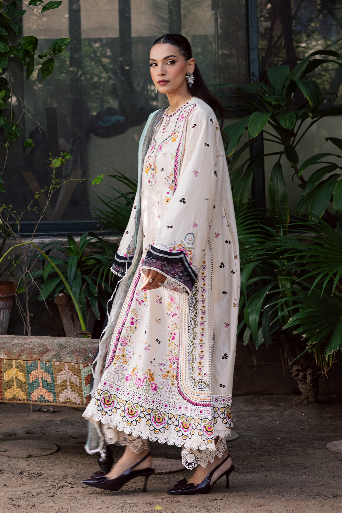 Zarposh | Celia Luxury Lawn 26 | ZARMIN