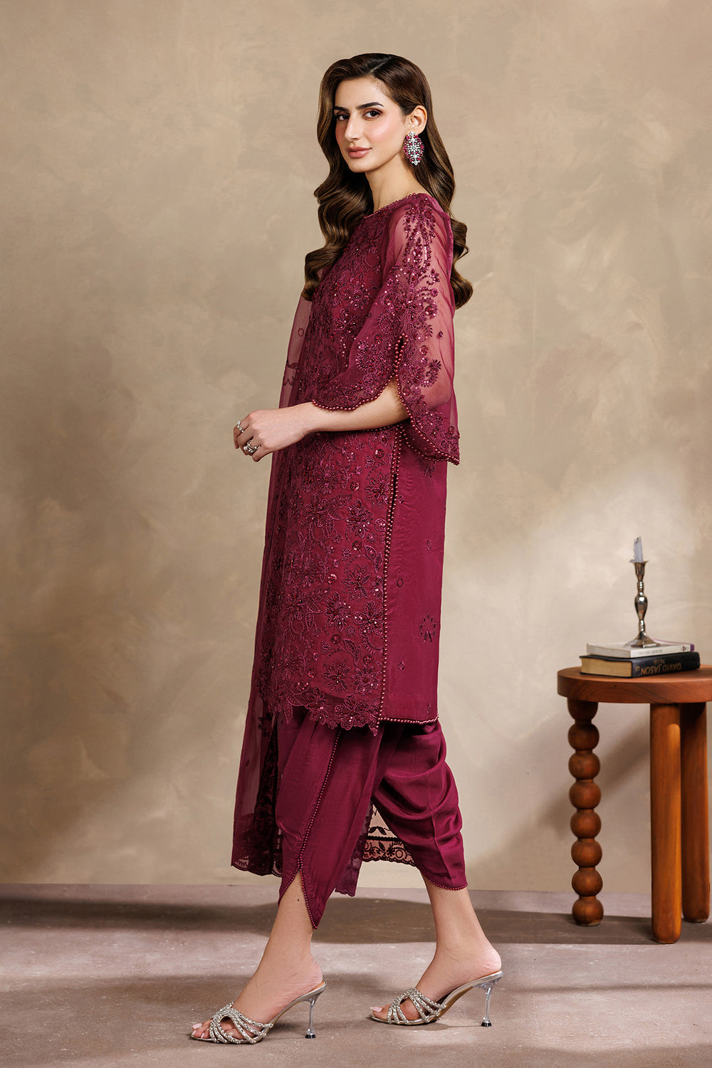 Zarif | Zayrah Formals | ZYR-SURKH-01