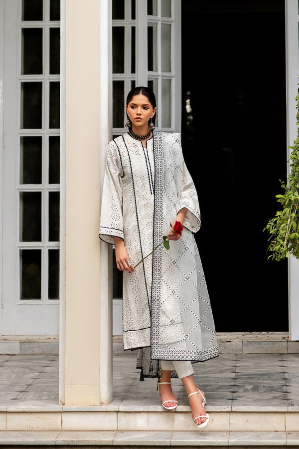 Zarif | Summer Lawn 26 | LINNEA