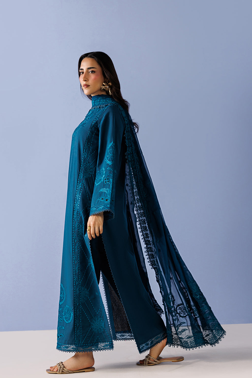 Emaan Adeel | Elevated Essentials 26 | AVENOIR
