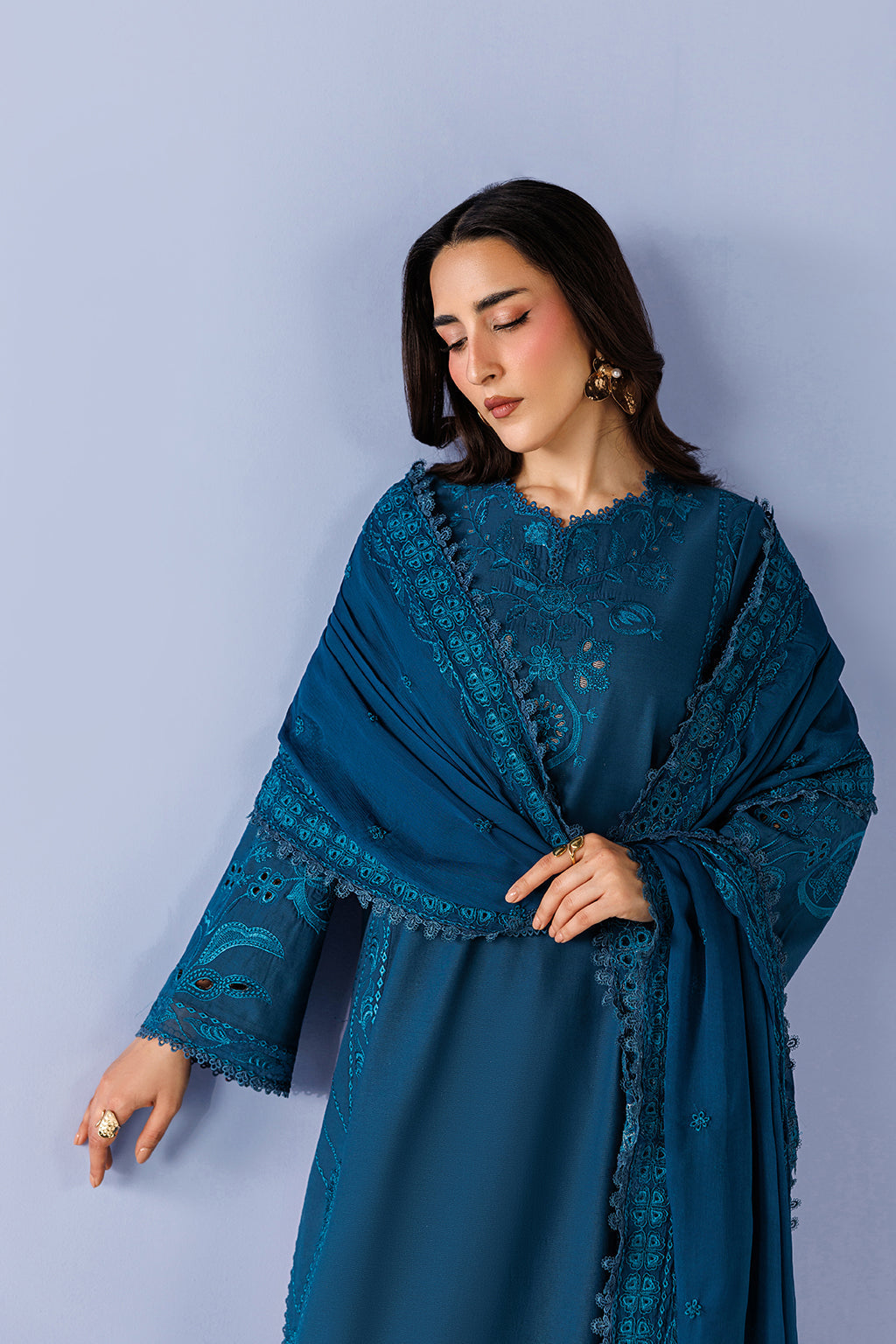 Emaan Adeel | Elevated Essentials 26 | AVENOIR