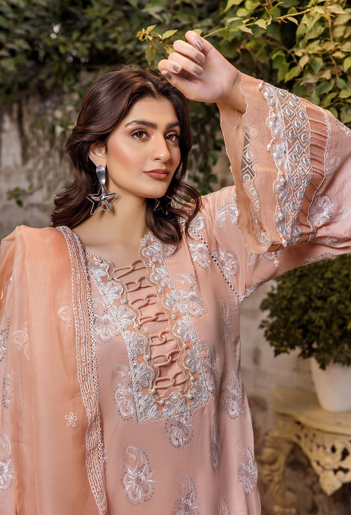 Adans Libas | Inara 25 | CHIKANKARI 4773