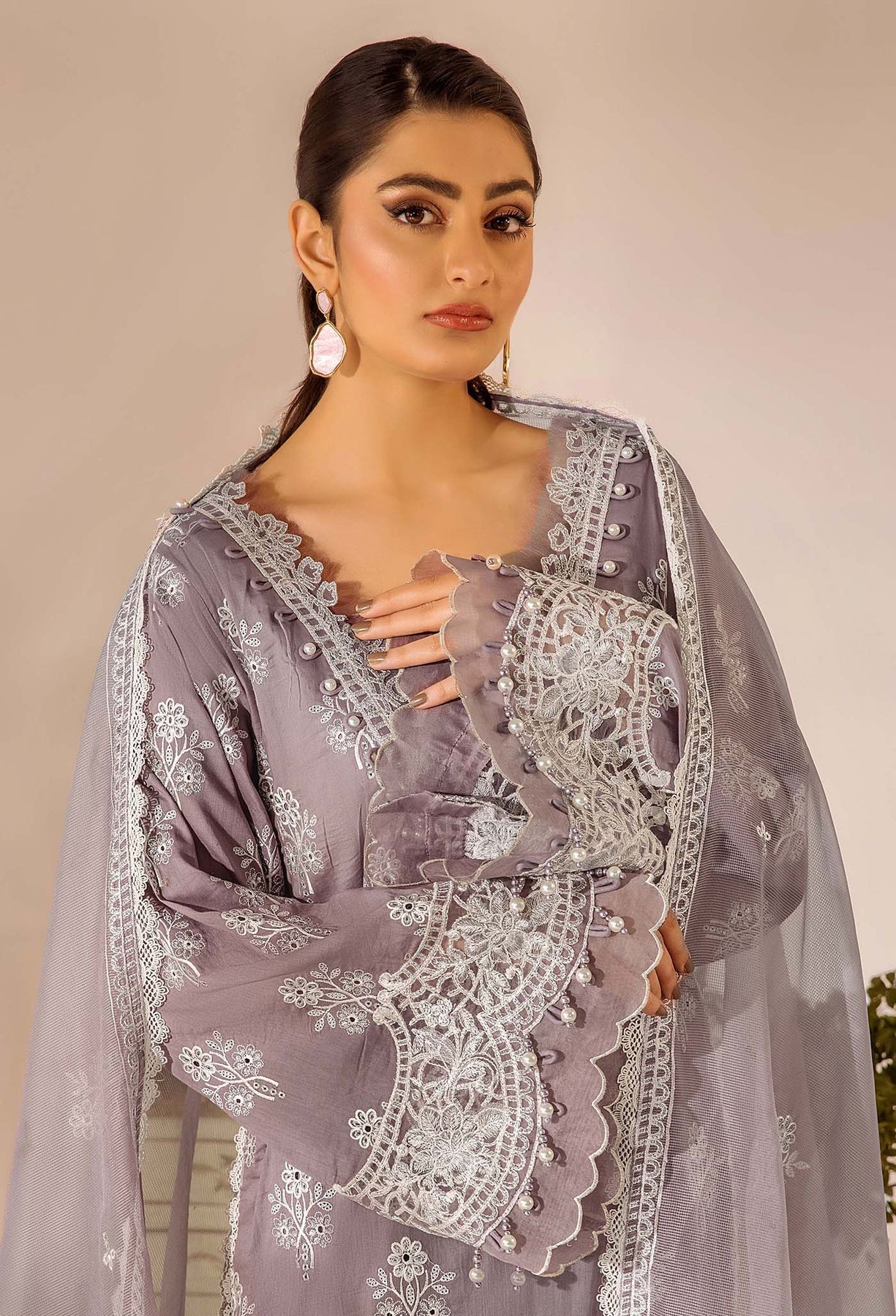 Adans Libas | Inara 25 | CHIKANKARI 4777