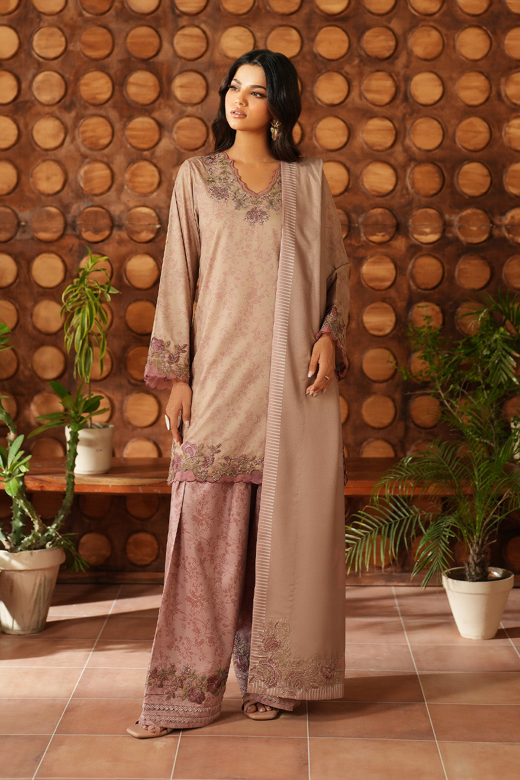 Iznik | Winter 25 | IPF-09