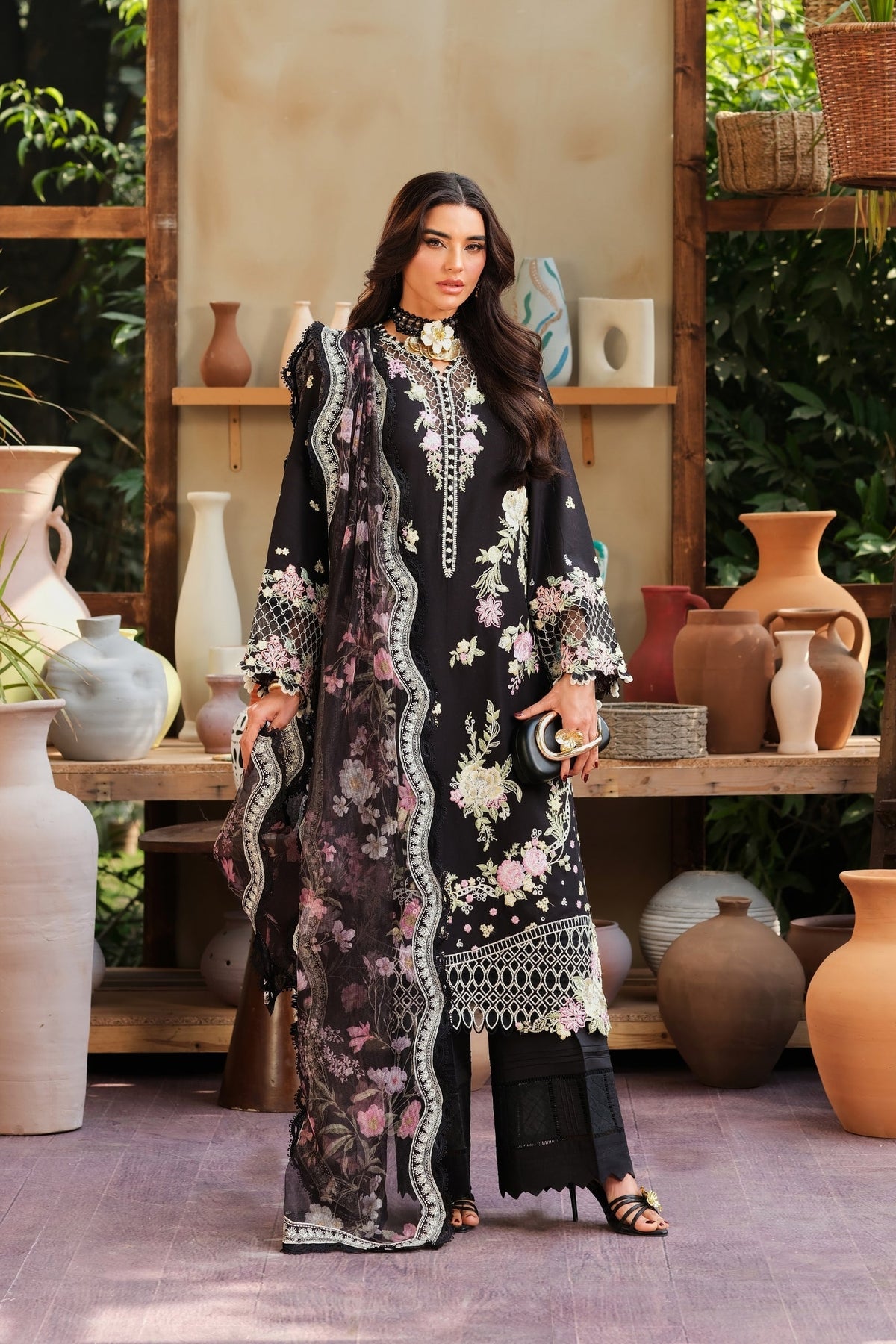 Maryam Hussain | Luxury Lawn 26 | Noir