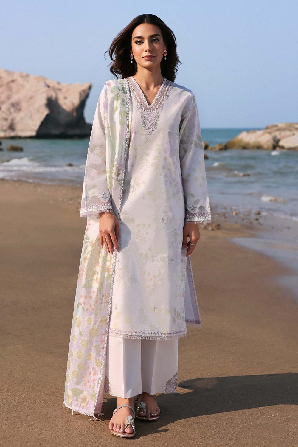 Seran | Afsanah Lawn 25 | HELIN