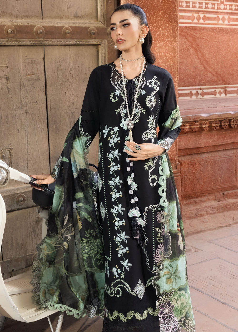 Saira Shakira | Bloom Lawn | ELISE 1A