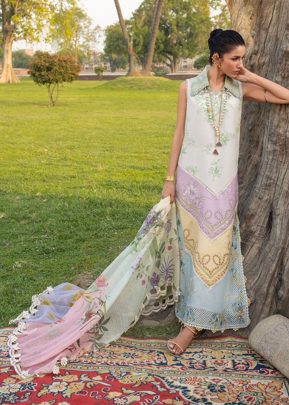 Saira Shakira | Bloom Lawn | AVA 1A