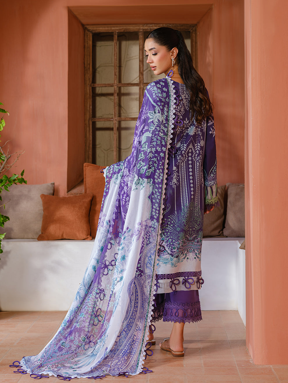 Jade | Cambric 25 | URBANE EMBROIDERED CAMBRIC 25 P