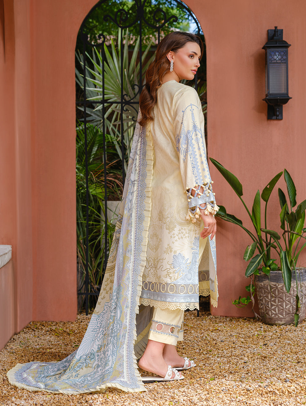 Jade | Cambric 25 | URBANE EMBROIDERED CAMBRIC 25 T