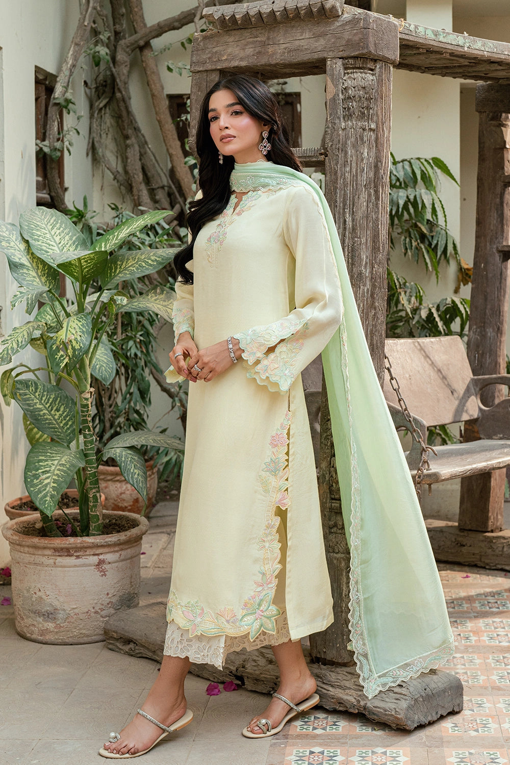 Azure | Vogue Formals | Daisy Dream