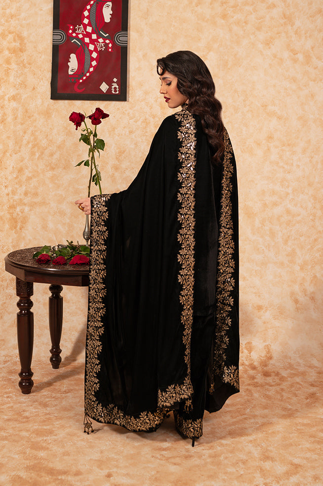 Fozia Khalid | Velvet Deck | Ebony