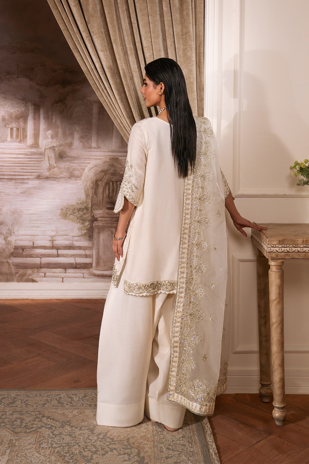 Neeshay | Luxe Pret | Ivoria
