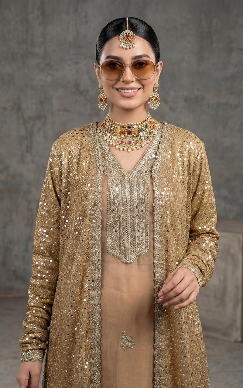 Threads and Motifs | Formal Outfits | 10574