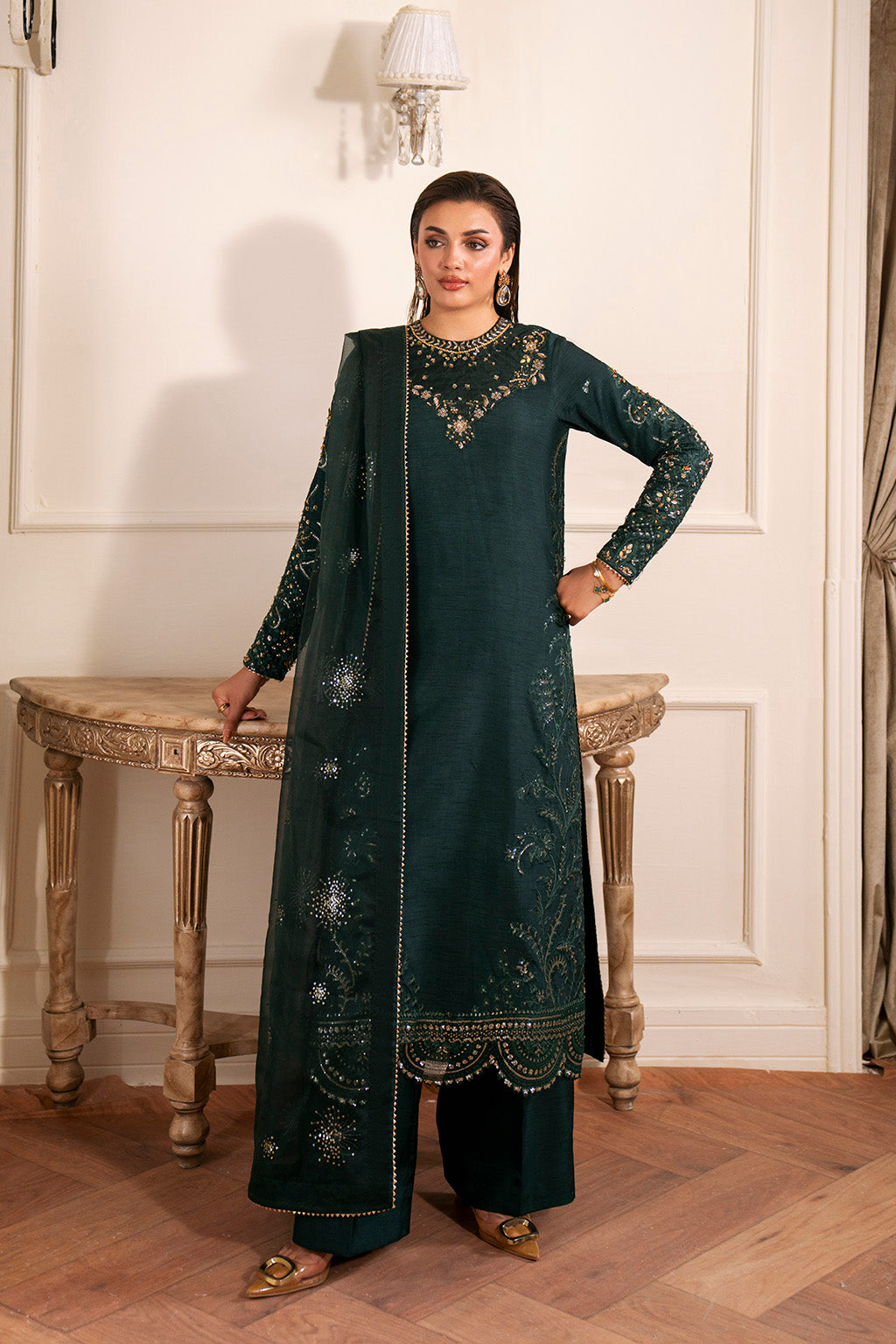 Neeshay | Luxe Pret | Emerelle