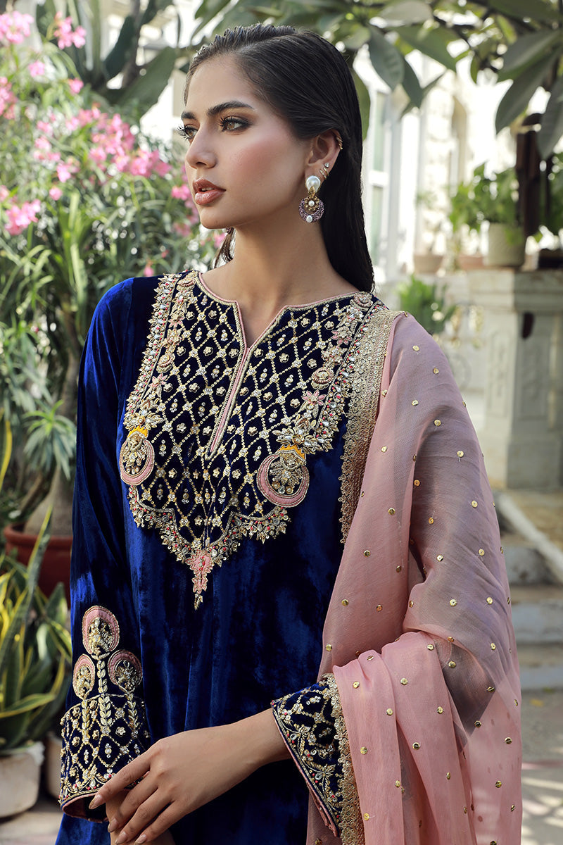 Sana Abbas | Velvet Formals | LOLITE