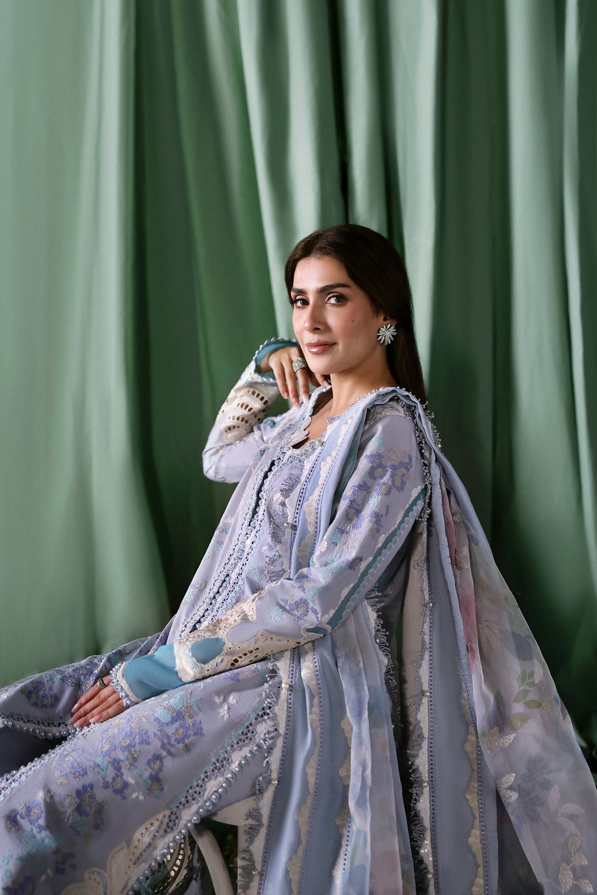 Afrozeh | A Lawn 26 | CHLORIS