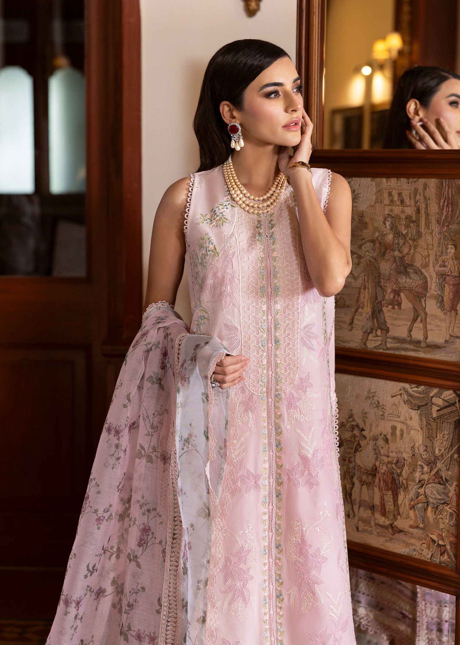 Saira Shakira | Bloom Lawn 25 | CHLOE 3-A