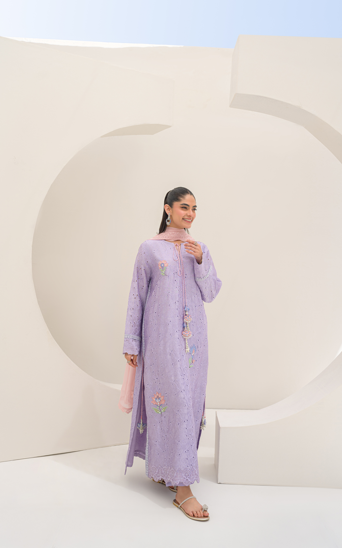 Sana Abbas | Ara Eid Luxe | Veya