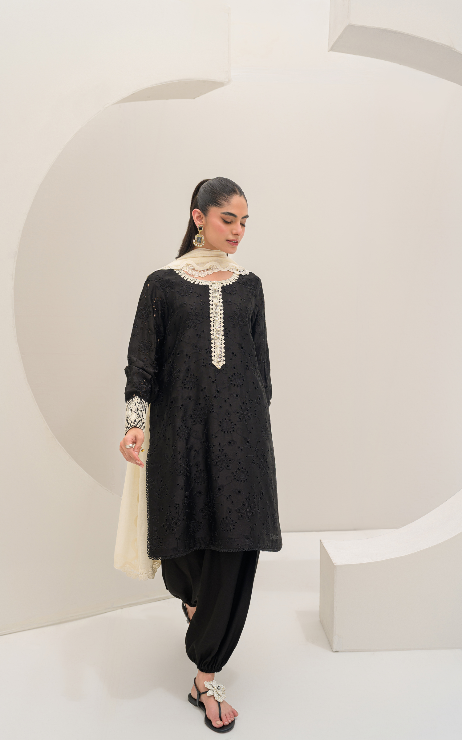 Sana Abbas | Ara Eid Luxe | Noir