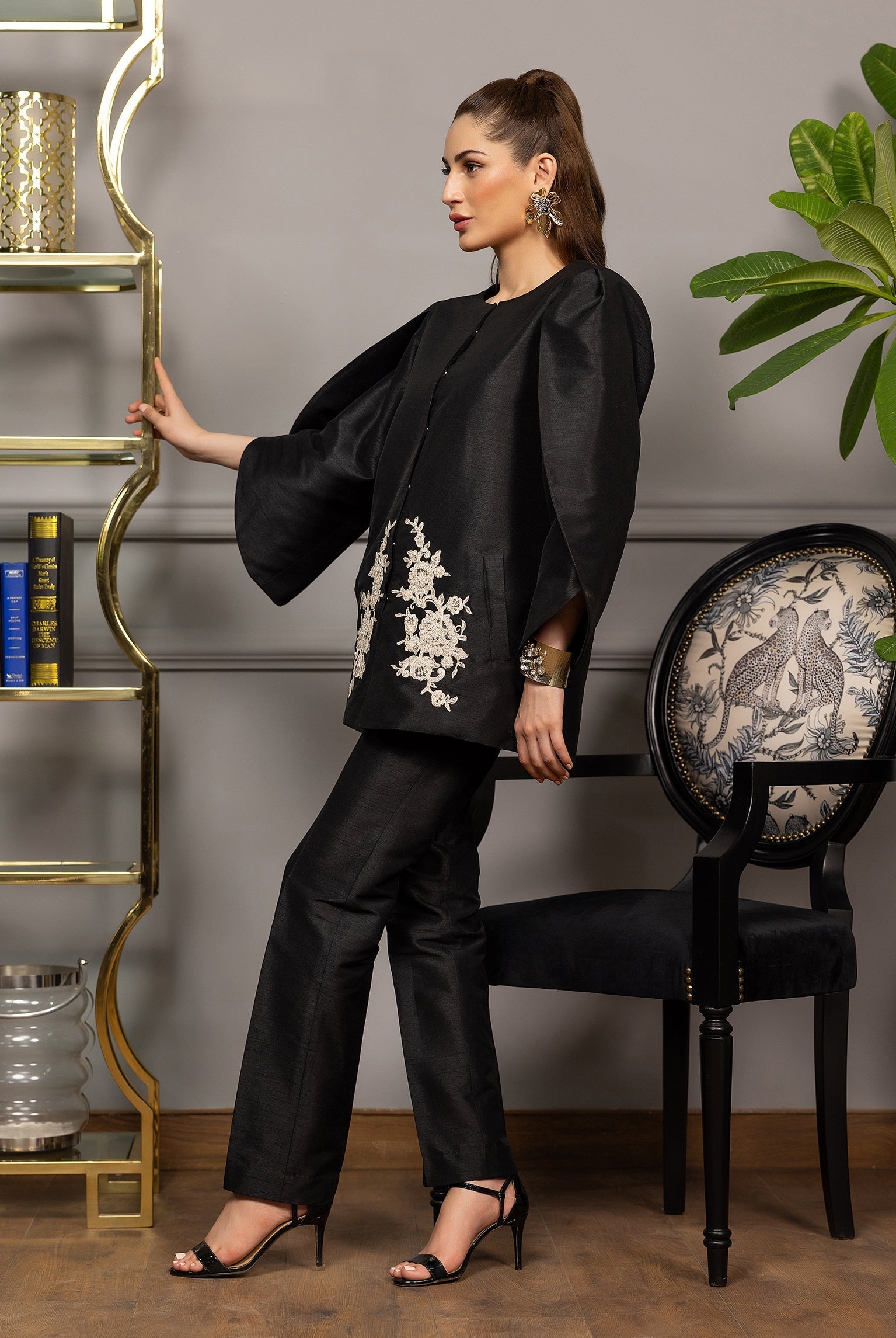 Threads and Motifs | Formal Dresses 24 | 8984