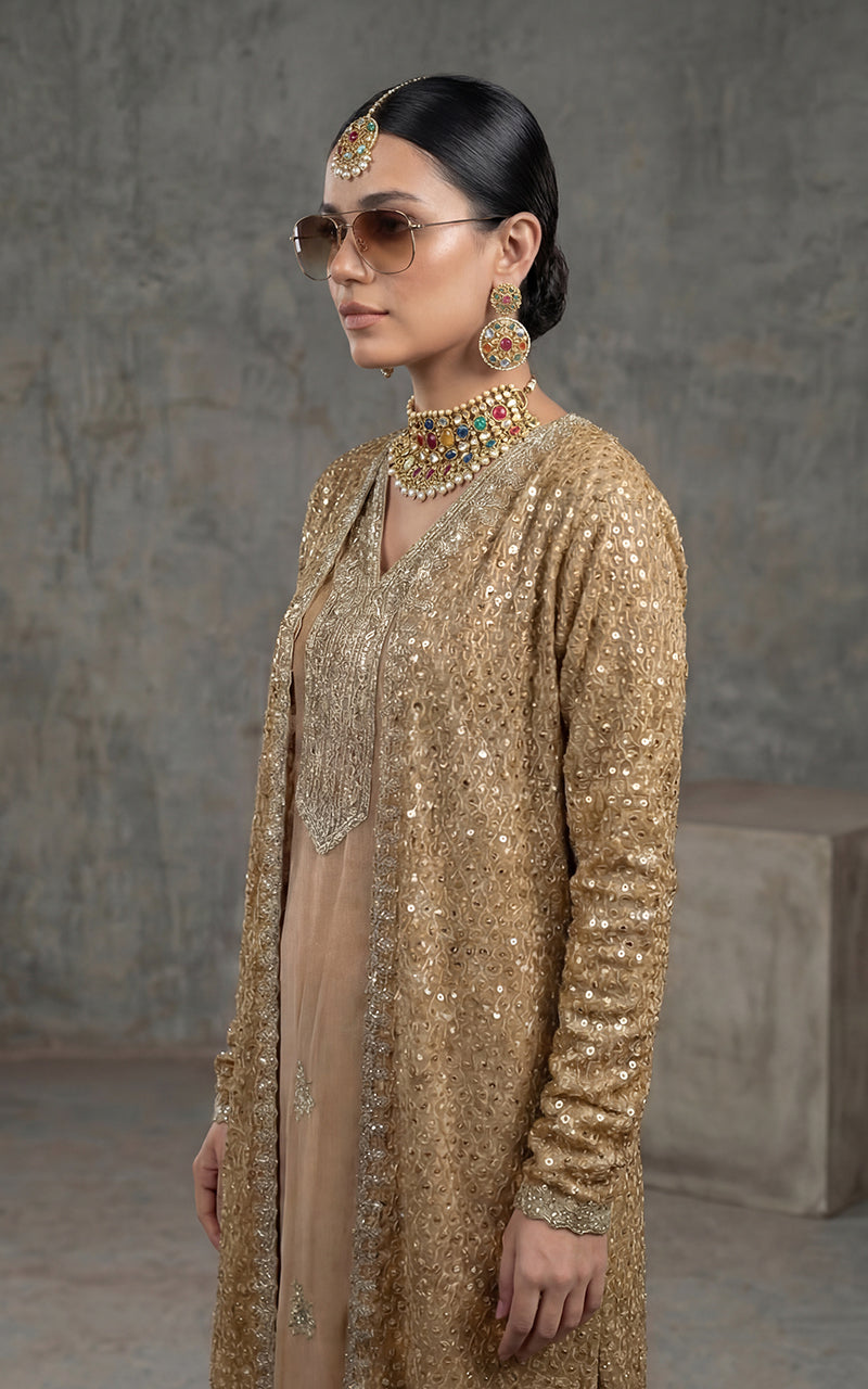 Threads and Motifs | Formal Outfits | 10574