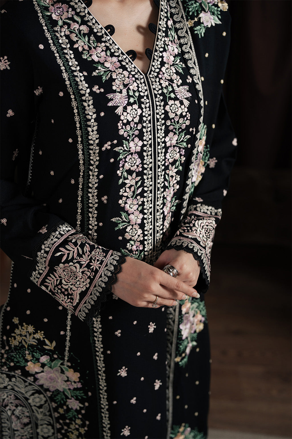 Neeshay | Winter Reverie | Velayne