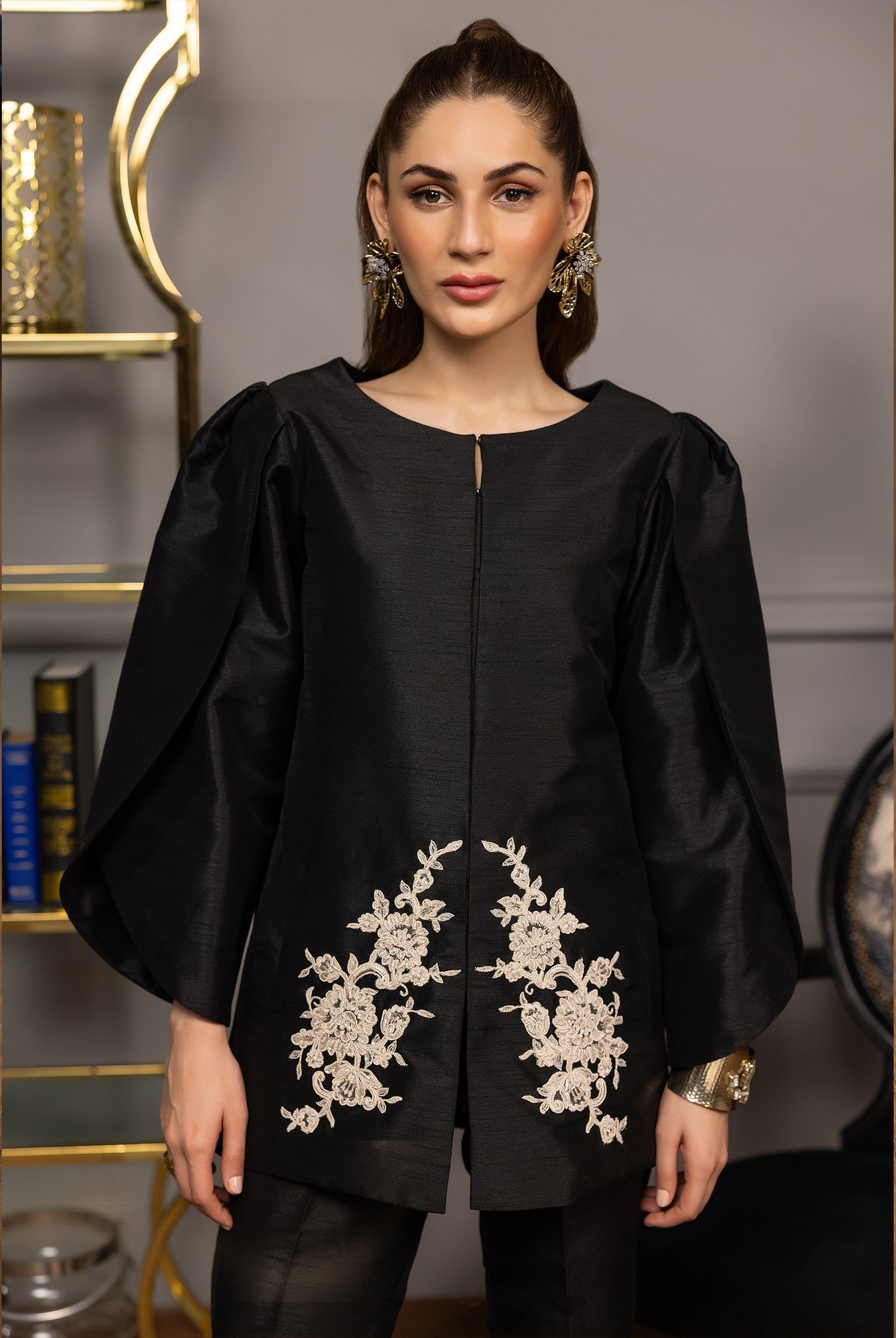 Threads and Motifs | Formal Dresses 24 | 8984