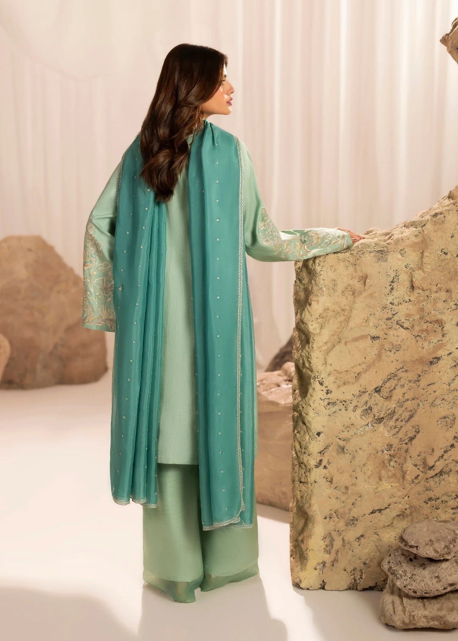 Jamnii | Silk Atelier Pret 26 | SEAFORM SUGAR
