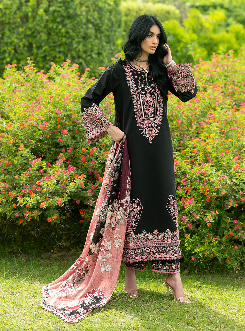 Zainab Chottani | Luxe Lawn 26 | Seya - 10