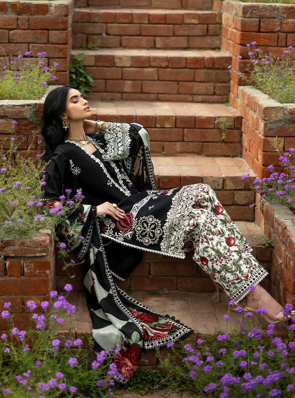 Zainab Chottani | Luxe Lawn 26 | Fia - 03