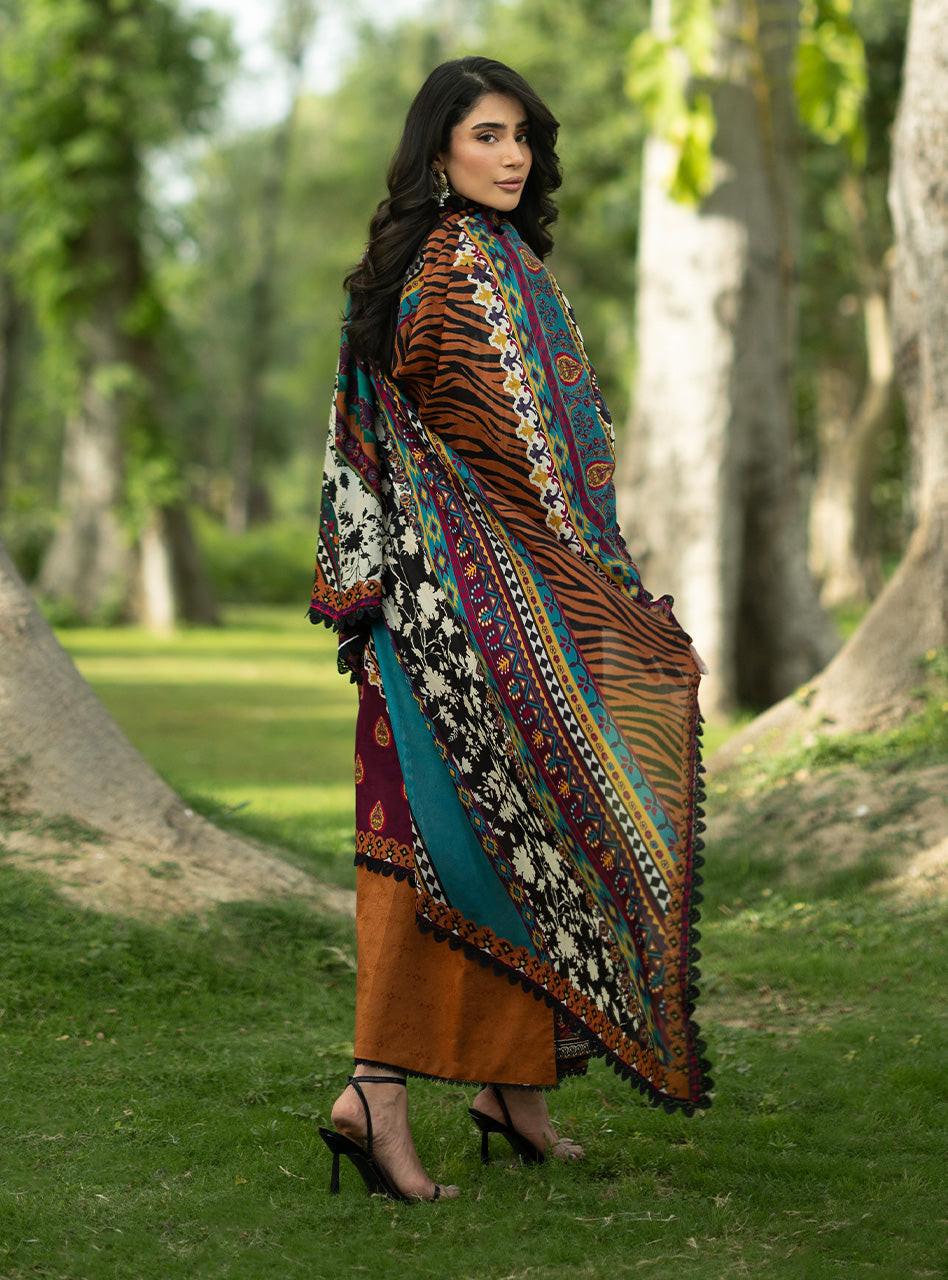 Zainab Chottani | Luxe Lawn 26 | Erin - 11