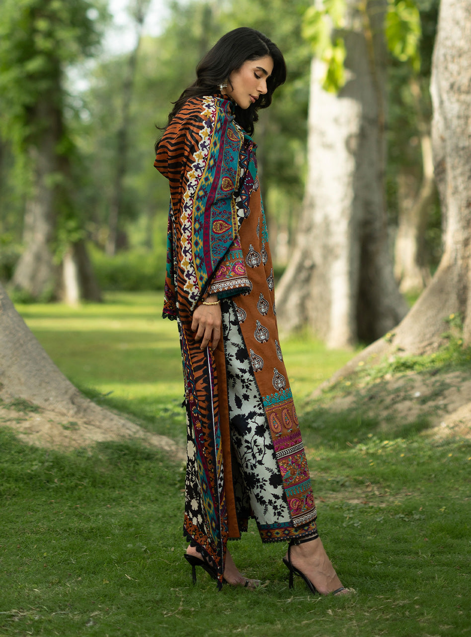 Zainab Chottani | Luxe Lawn 26 | Erin - 11