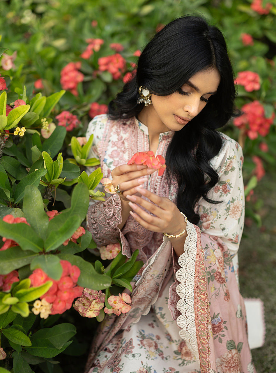 Zainab Chottani | Luxe Lawn 26 |Ilsa - 14