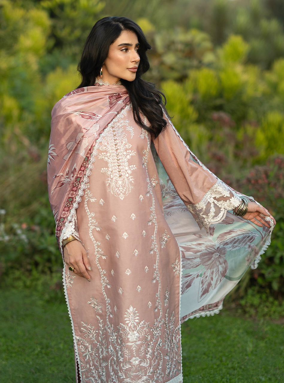 Zainab Chottani | Luxe Lawn 26 | Esme - 02