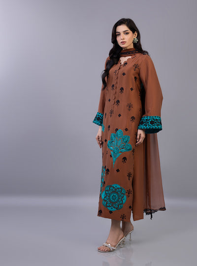 Zainab Chottani | Ramadan Edit 26 | Terra Luxe