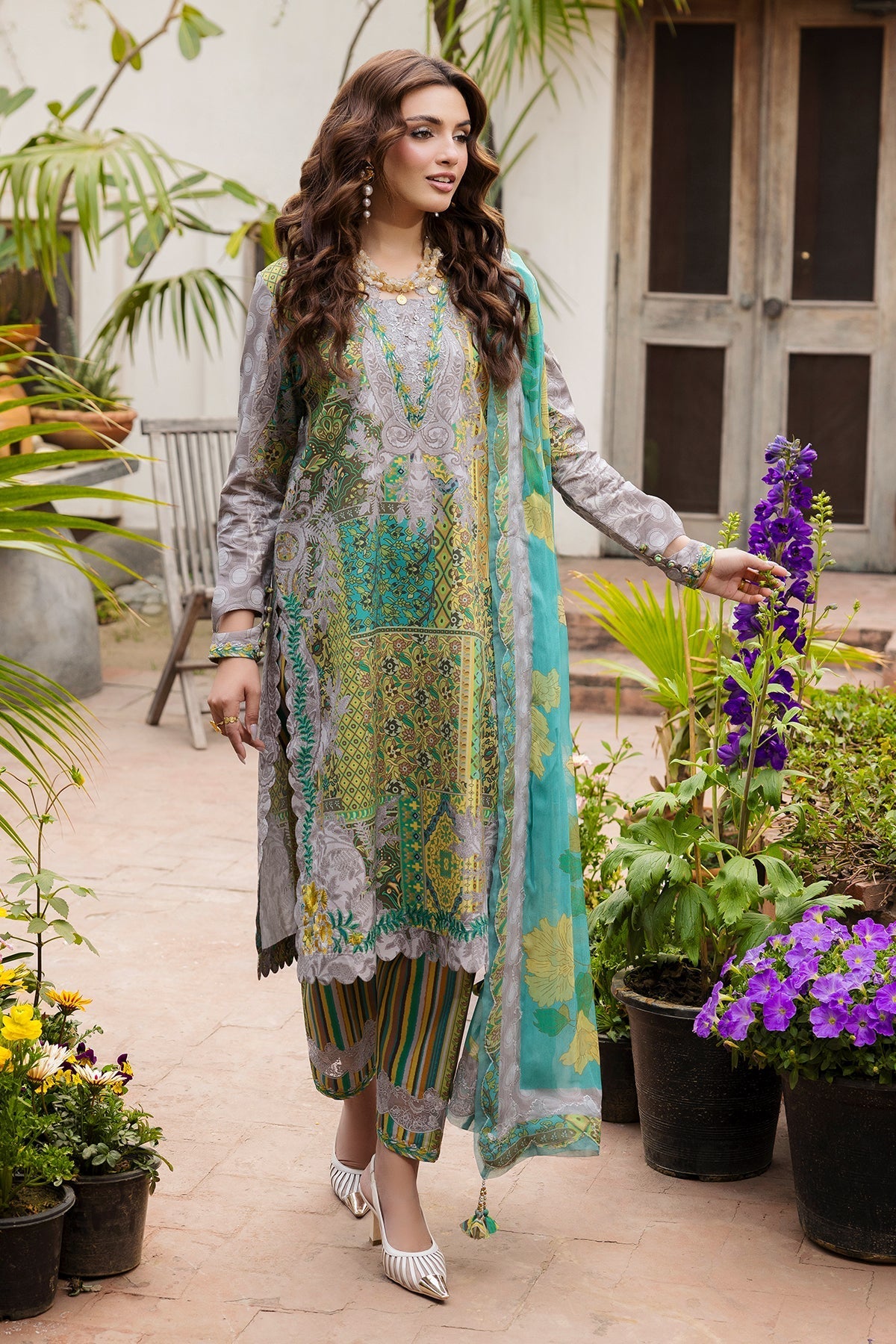 Charizma | Andaaz Lawn 26 | CAD6-06