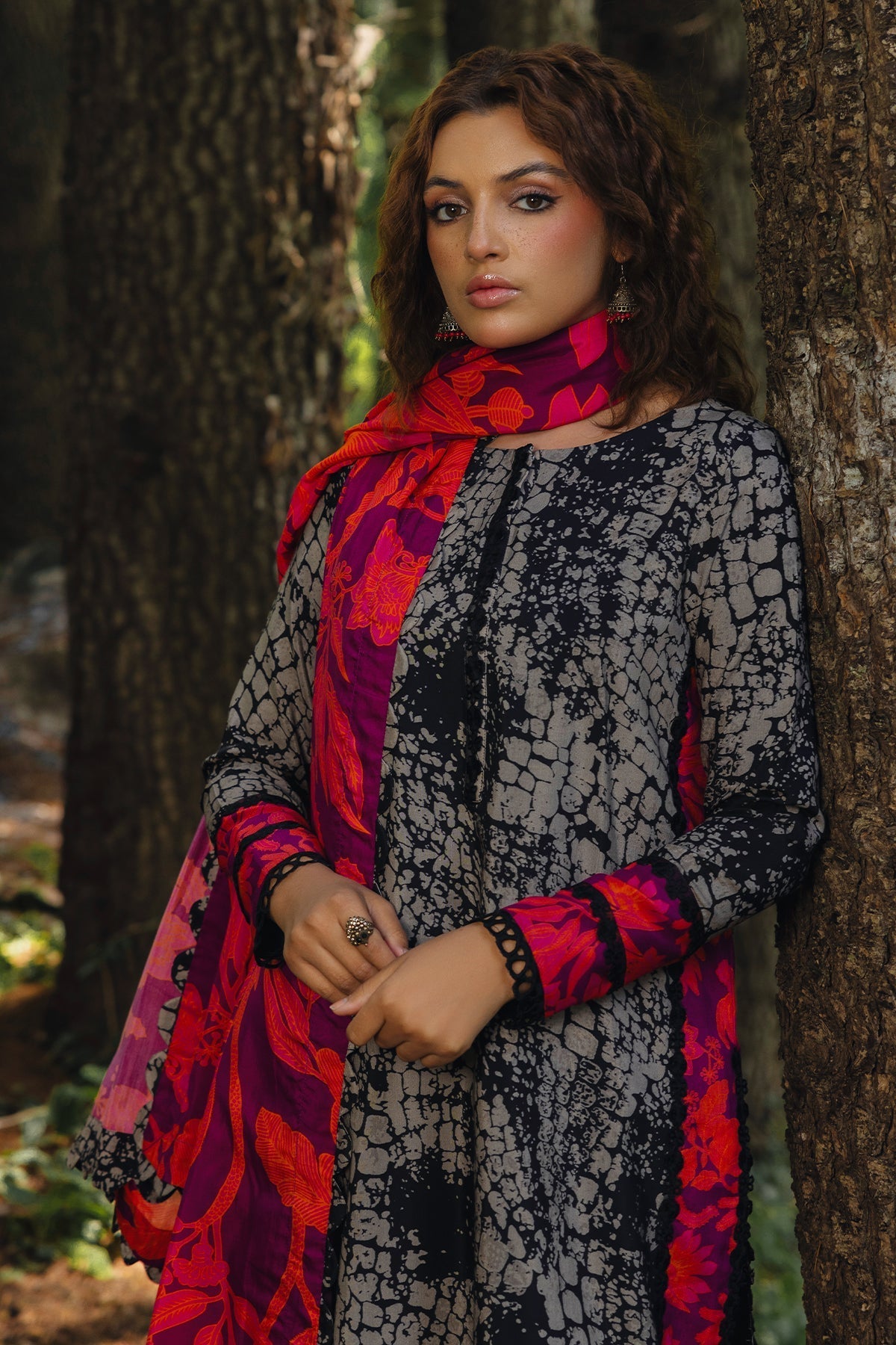 Charizma | Aniiq Embroidered Collection | STAPLE SHAWL ANW4-08