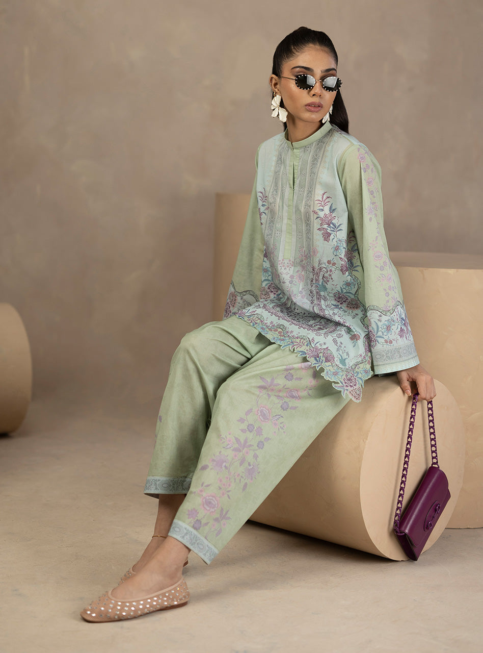 Zainab Chottani | Zahra Spring Edit 26 | Evie