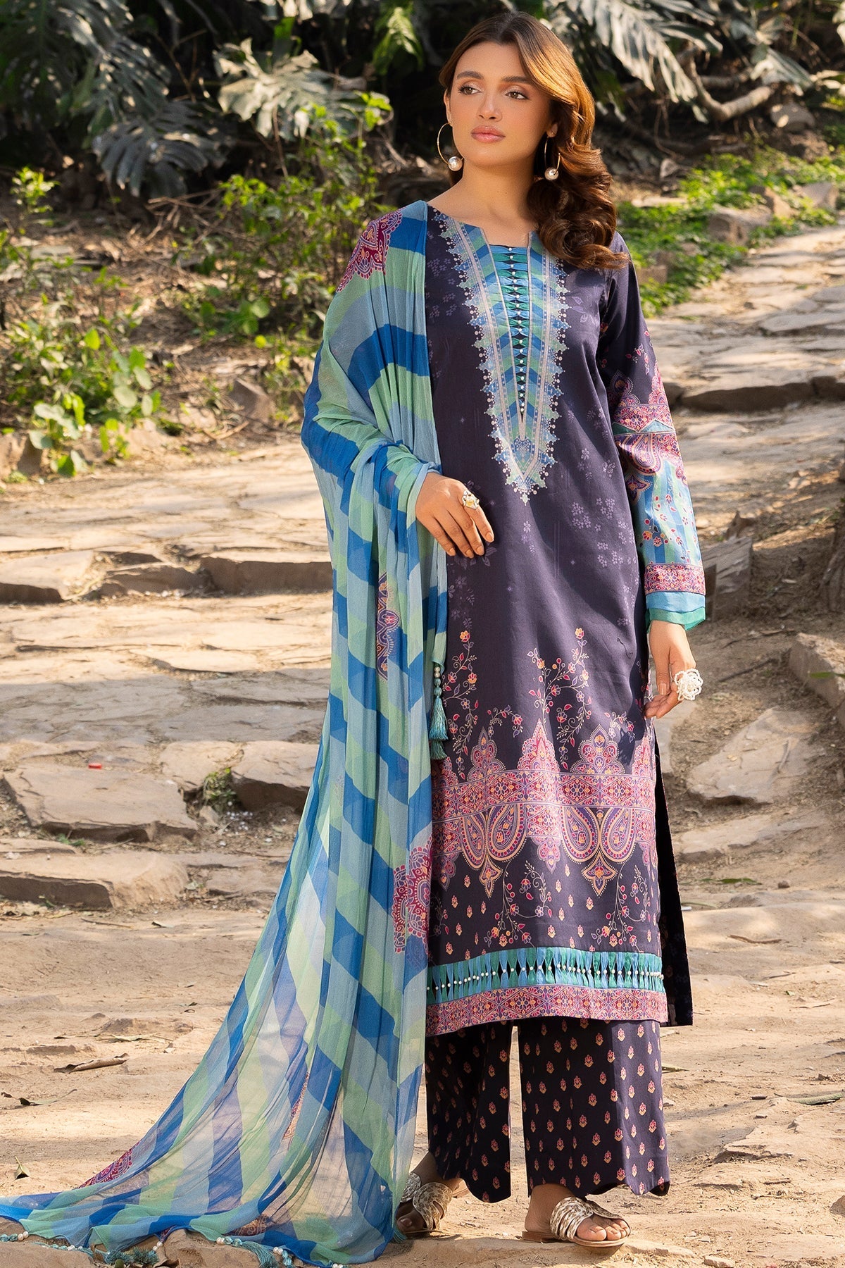 Charizma | C prints Lawn | CP5-20