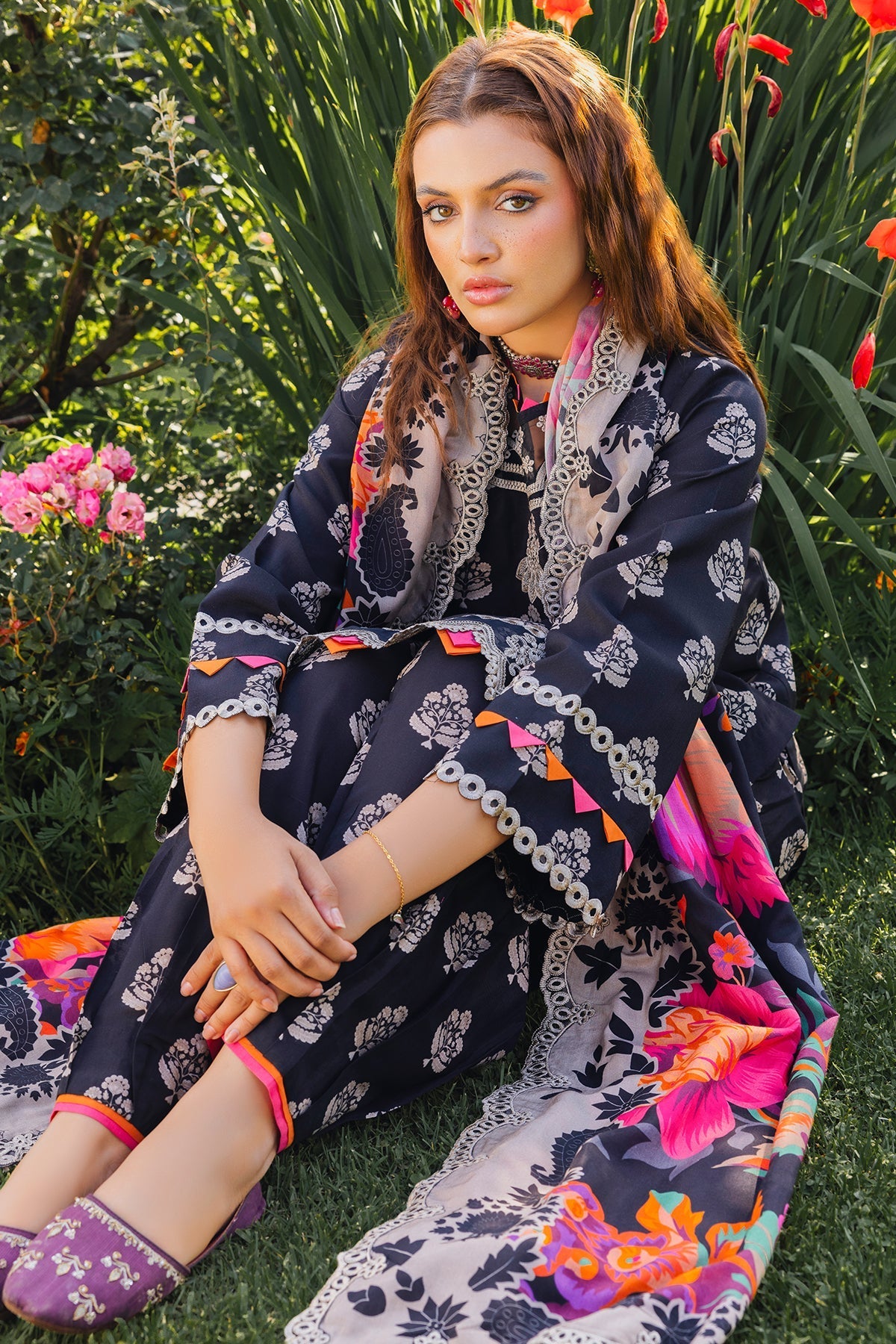 Charizma | Aniiq Embroidered Collection | STAPLE SHAWL ANW4-07