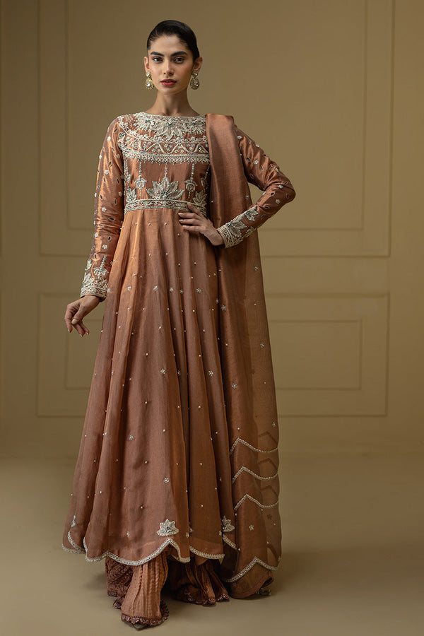 Sana Abbas | Suvi Wedding Formals | NUR